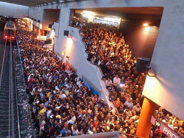 metro-pantitlan-en-hora-pico